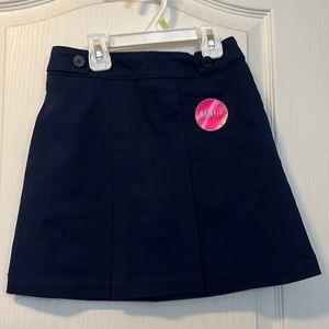 NWT Girl’s Navy Uniform Skorts Size 6x/7